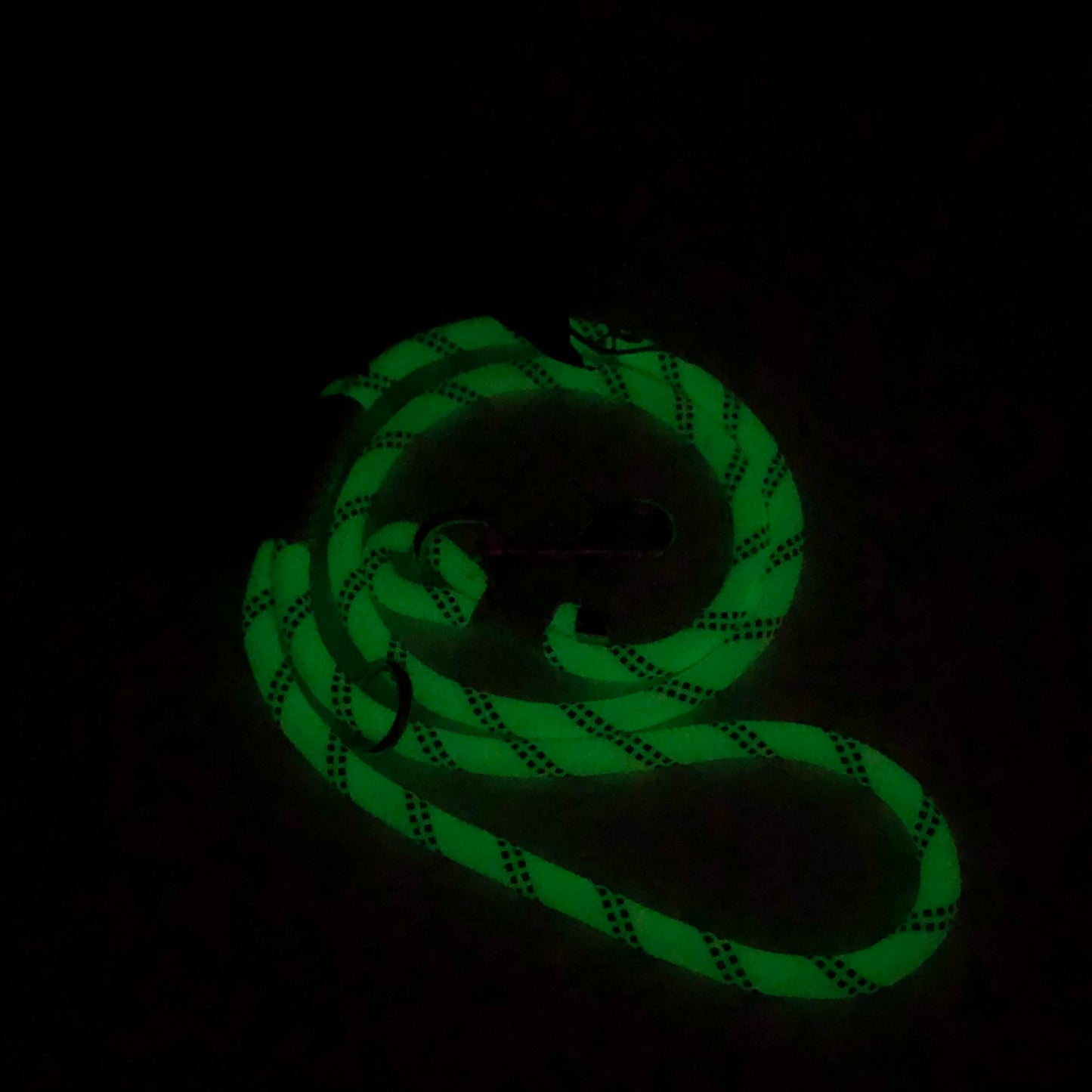 glow in the dark leiband